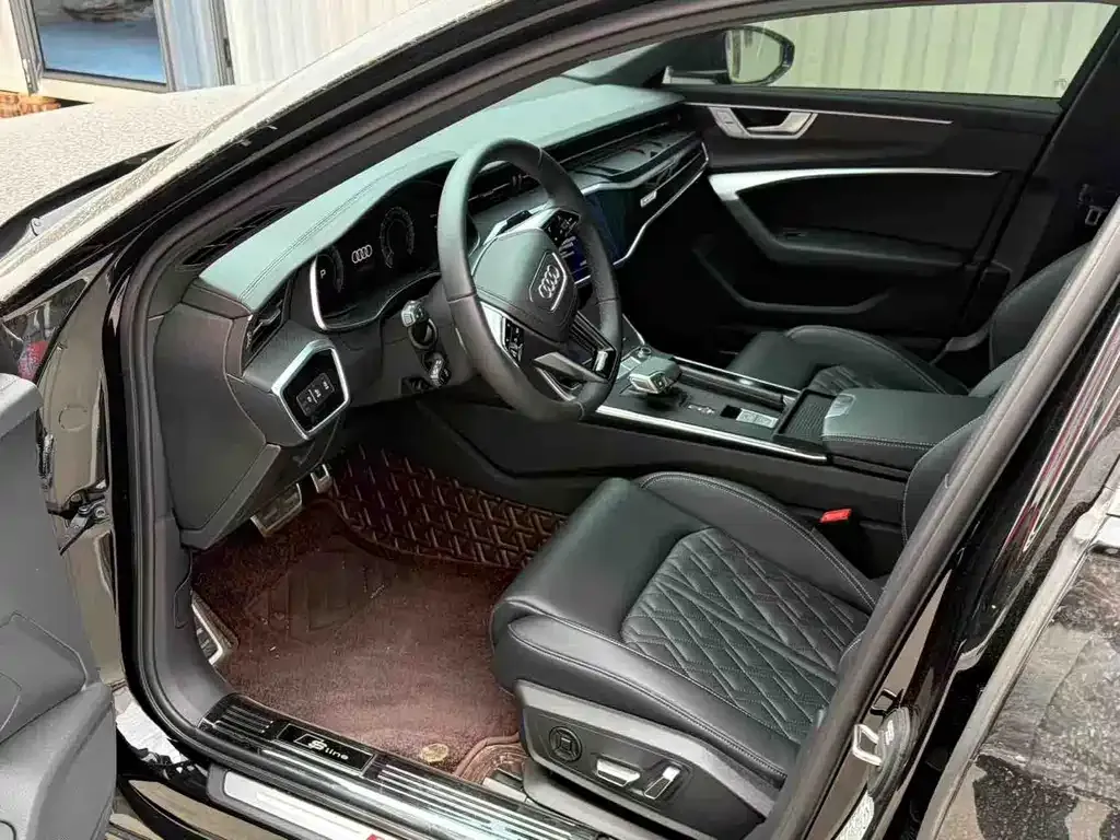 Audi A6L 2025 из CN, фото 7