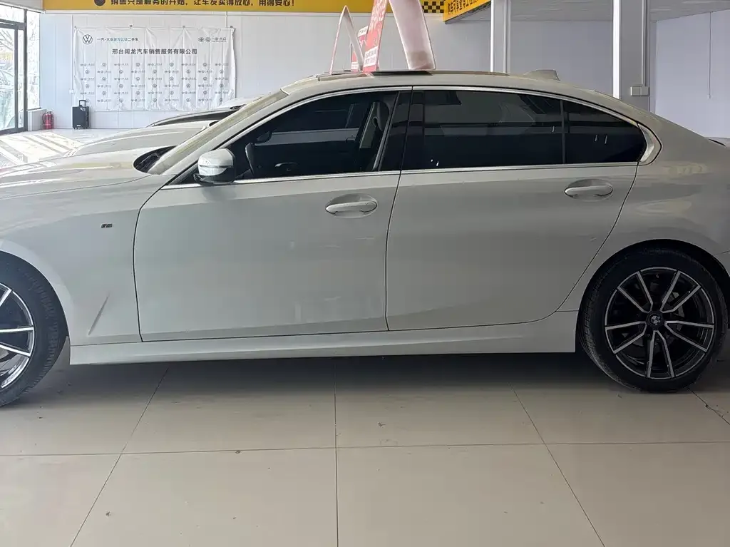 BMW 3 Series 2021 из CN, фото 7