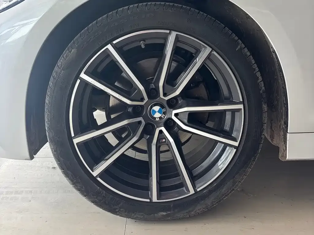 BMW 3 Series 2021 из CN, фото 10