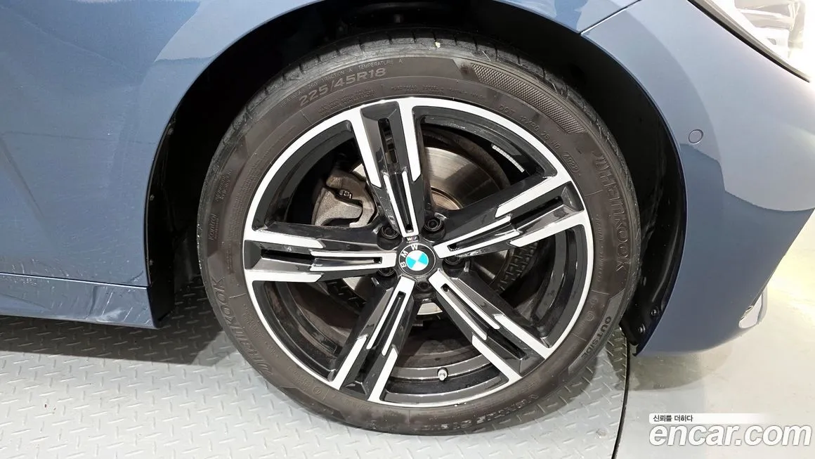 BMW 4-Series 2023 из KR, фото 10