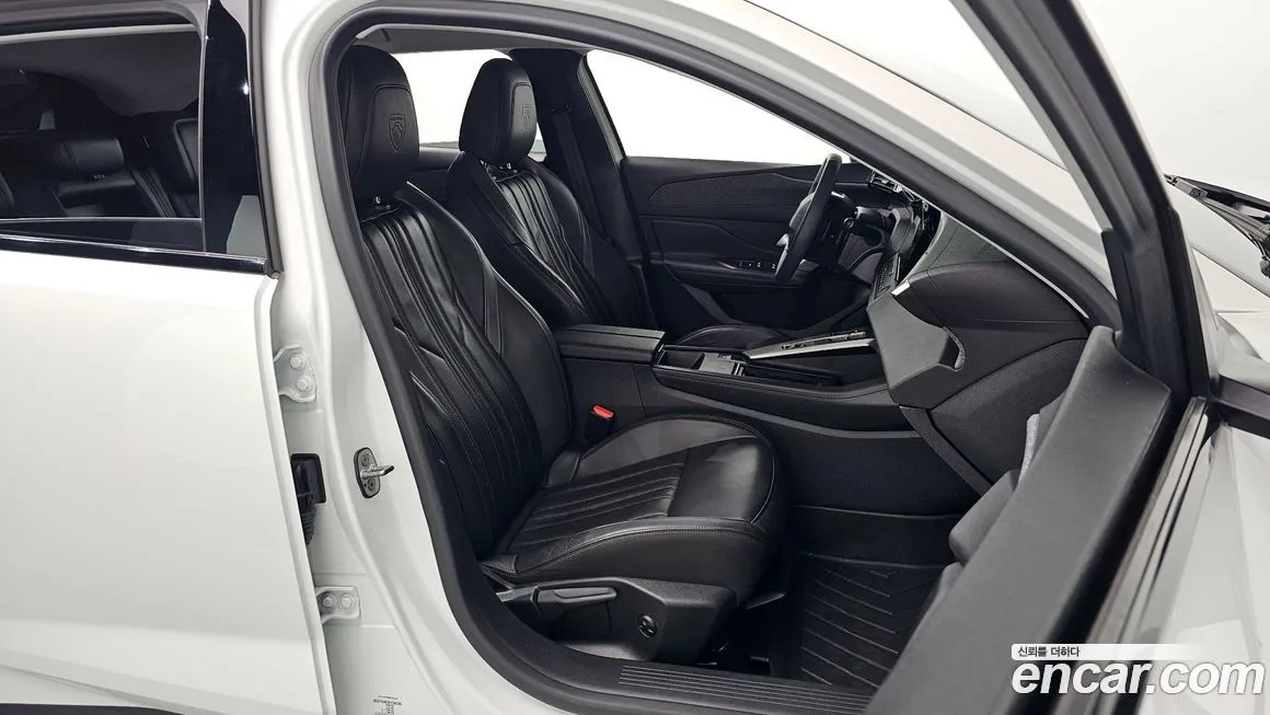 Peugeot 408 2023 из KR, фото 10