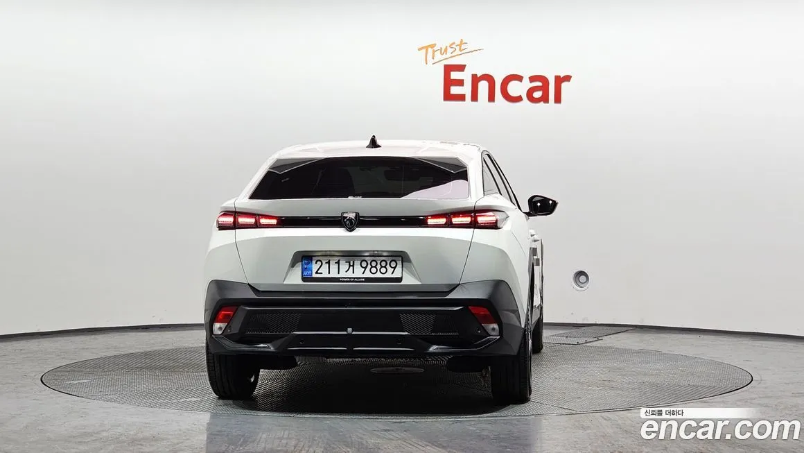Peugeot 408 2023 из KR, фото 3