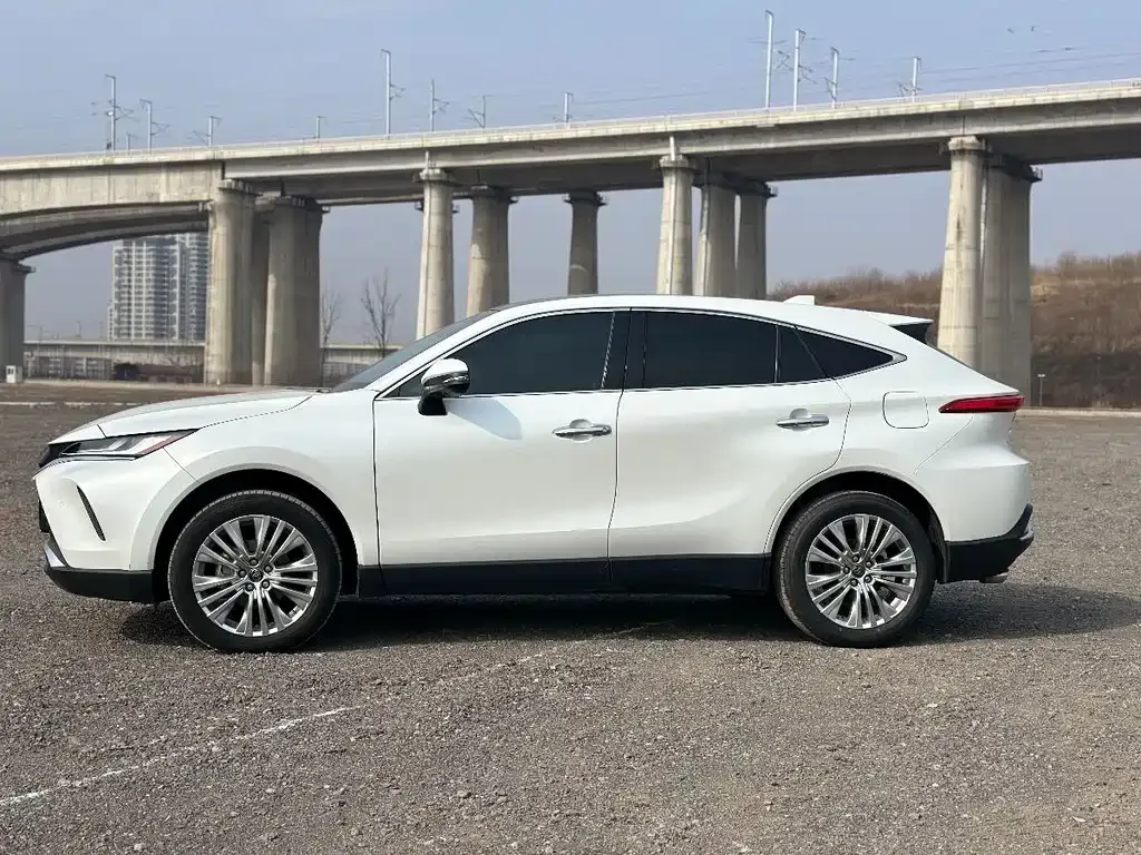 Toyota Harrier 2023 из CN, фото 9