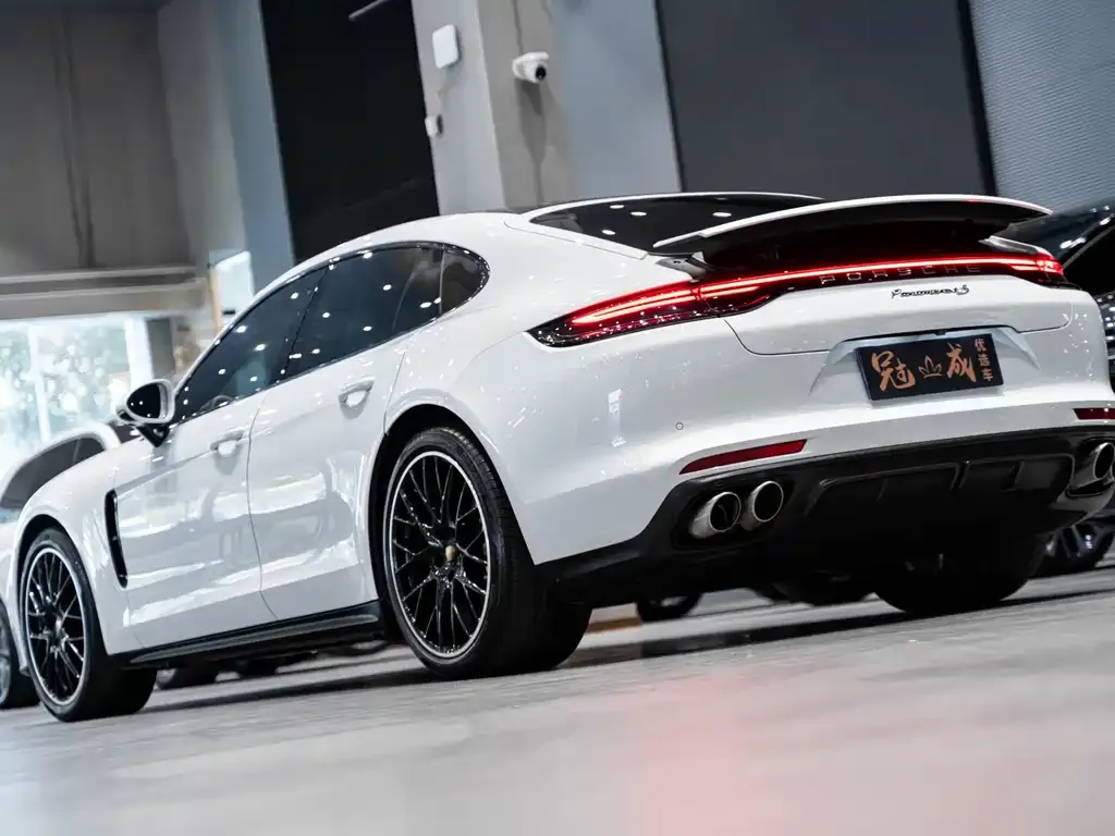 Porsche Panamera 2021 из CN, фото 8