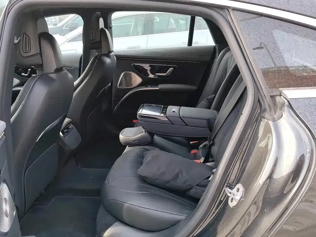 Mercedes-Benz EQS 2024 из CN, фото 3