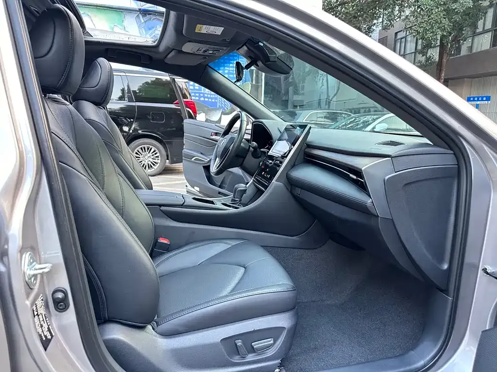 Toyota Avalon 2023 из CN, фото 2