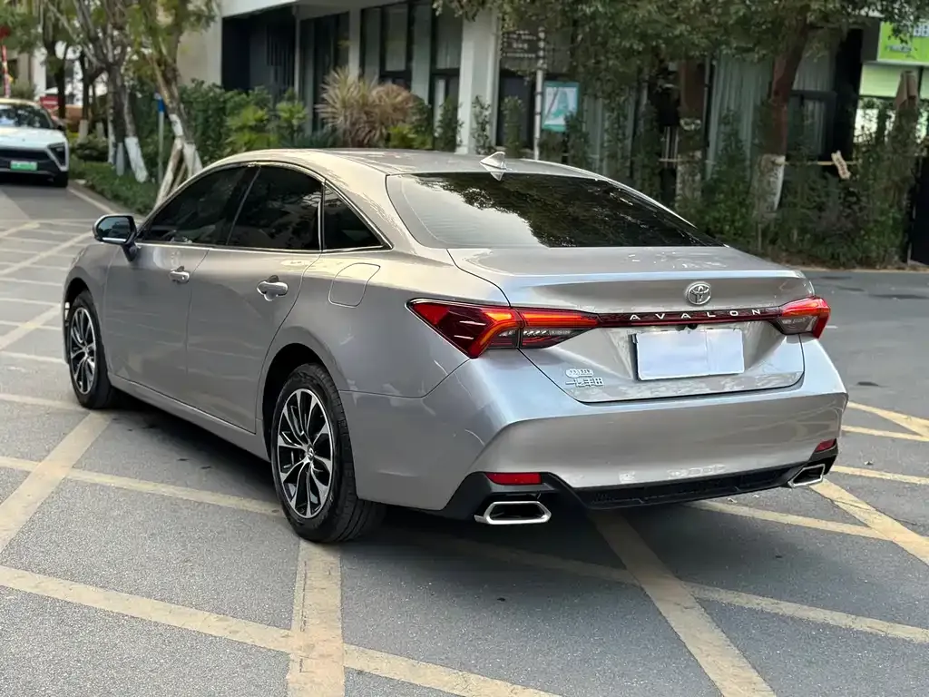 Toyota Avalon 2023 из CN, фото 8
