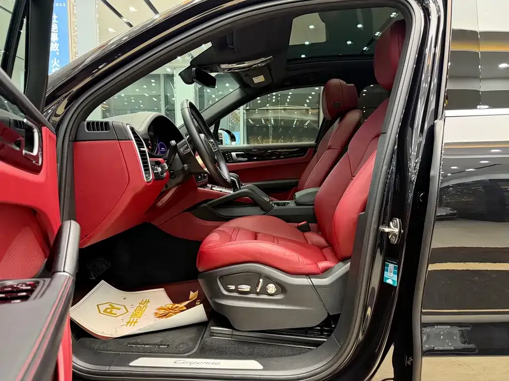 Porsche Cayenne 2021 из CN, фото 4