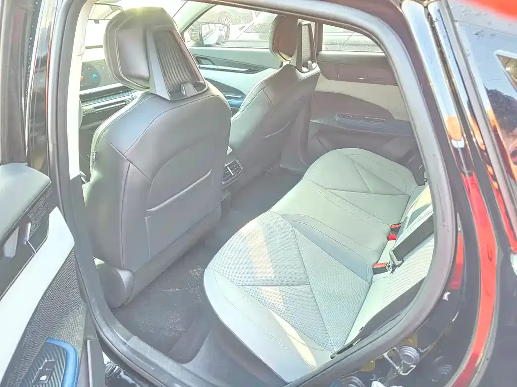 Changan UNI-V 2023 из CN, фото 2