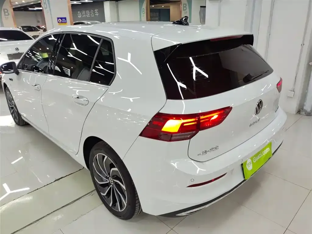 Volkswagen Golf 2025 из CN, фото 6