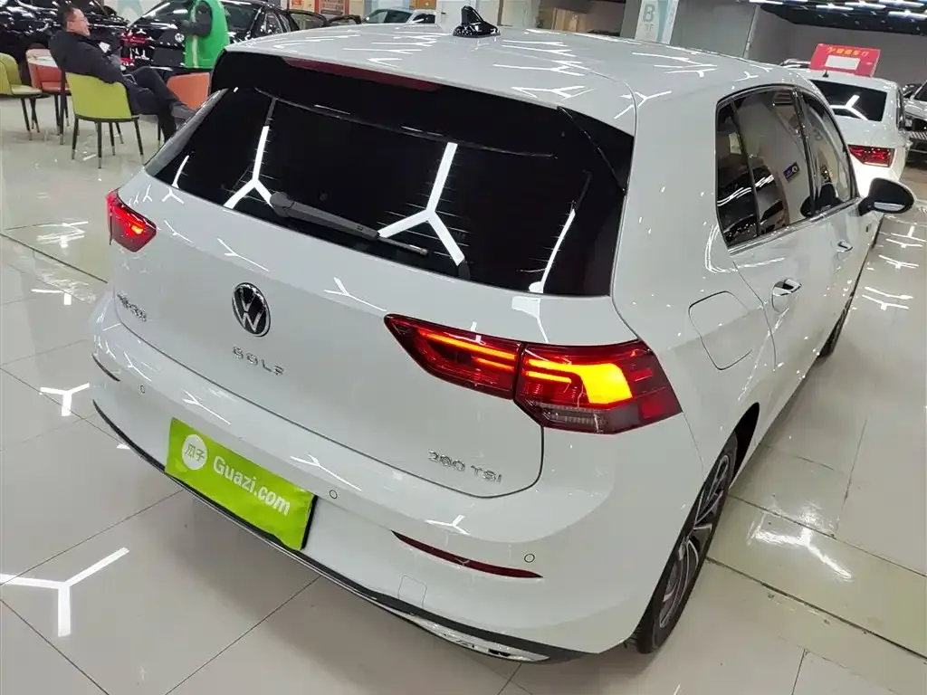 Volkswagen Golf 2025 из CN, фото 5