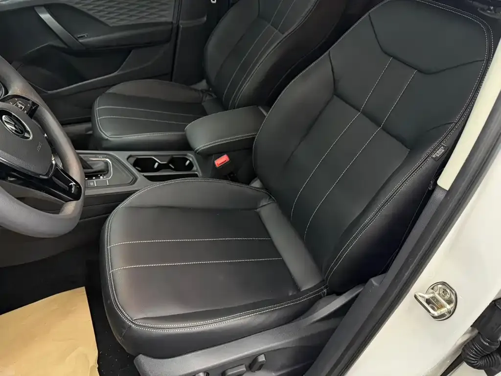 Volkswagen Tharu 2022 из CN, фото 8