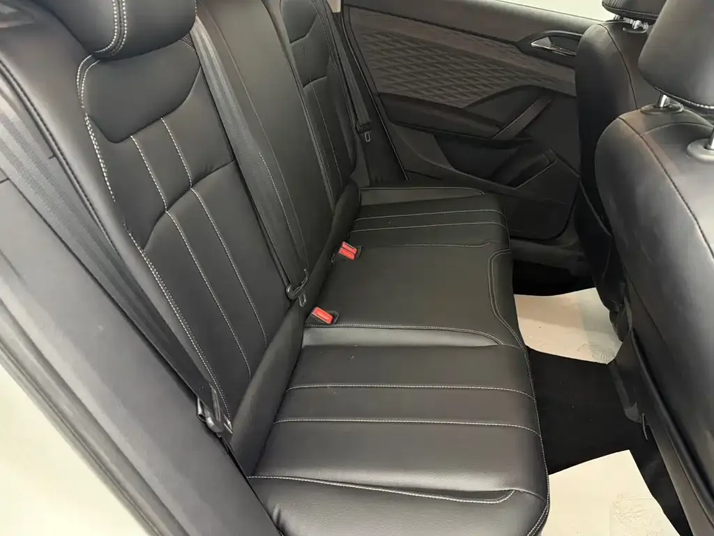 Volkswagen Tharu 2022 из CN, фото 5