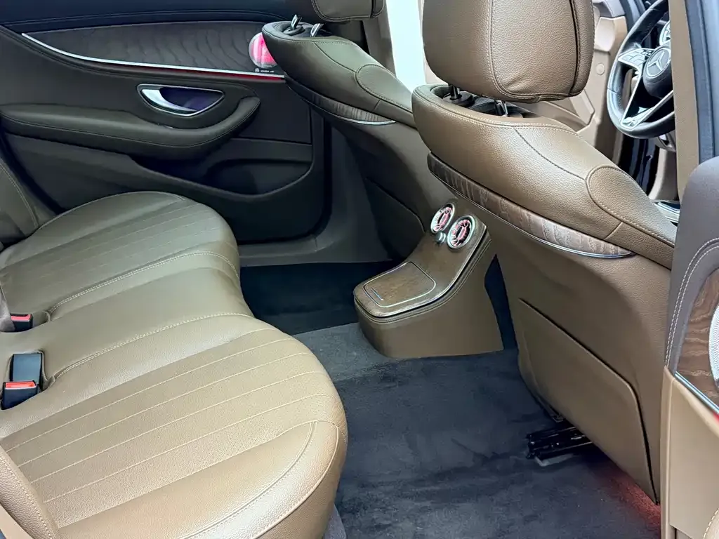Mercedes-Benz E-Class 2022 из CN, фото 4