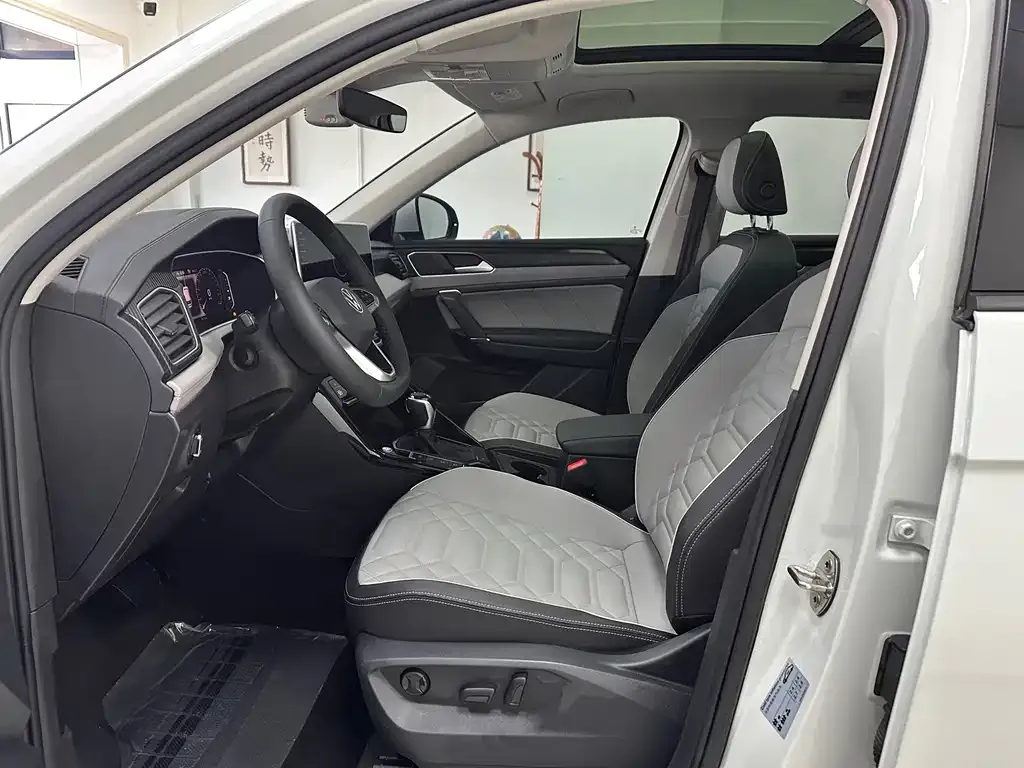 Volkswagen Tayron 2023 из CN, фото 10