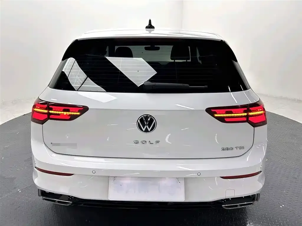 Volkswagen Golf 2022 из CN, фото 3