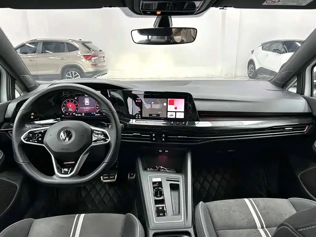 Volkswagen Golf 2022 из CN, фото 9