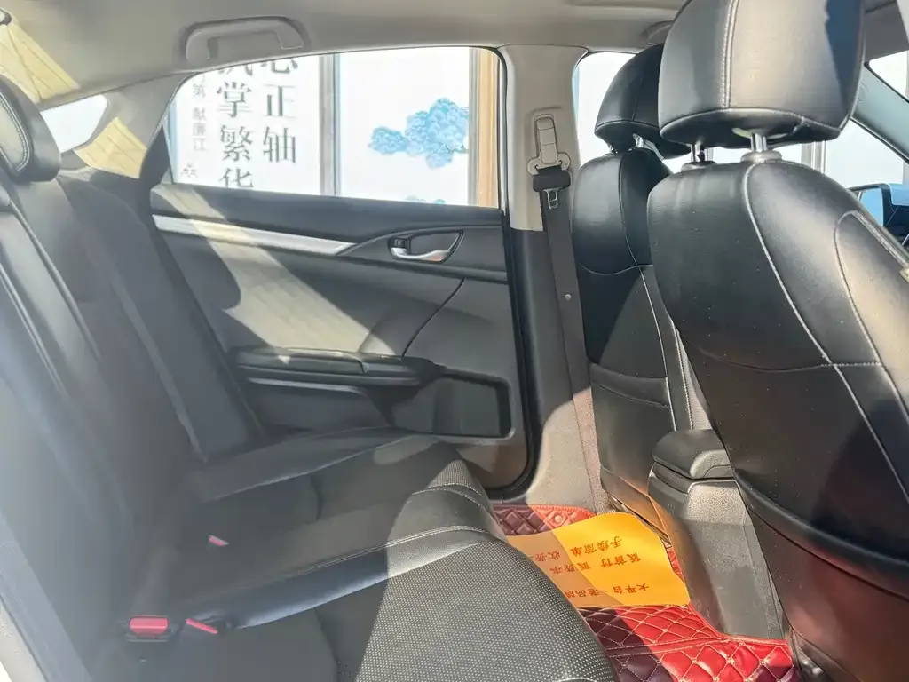 Honda Civic 2021 из CN, фото 4