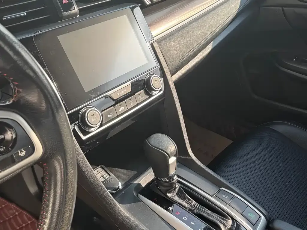 Honda Civic 2021 из CN, фото 2