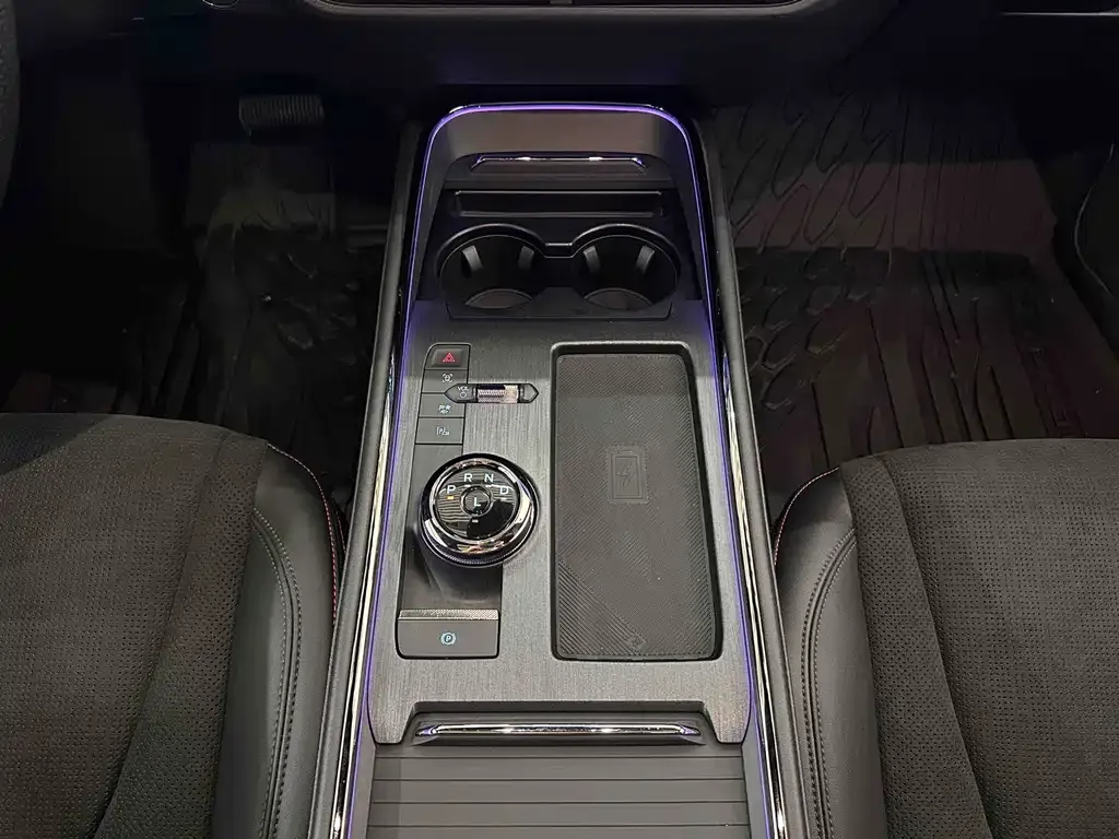 Ford Mondeo 2024 из CN, фото 8
