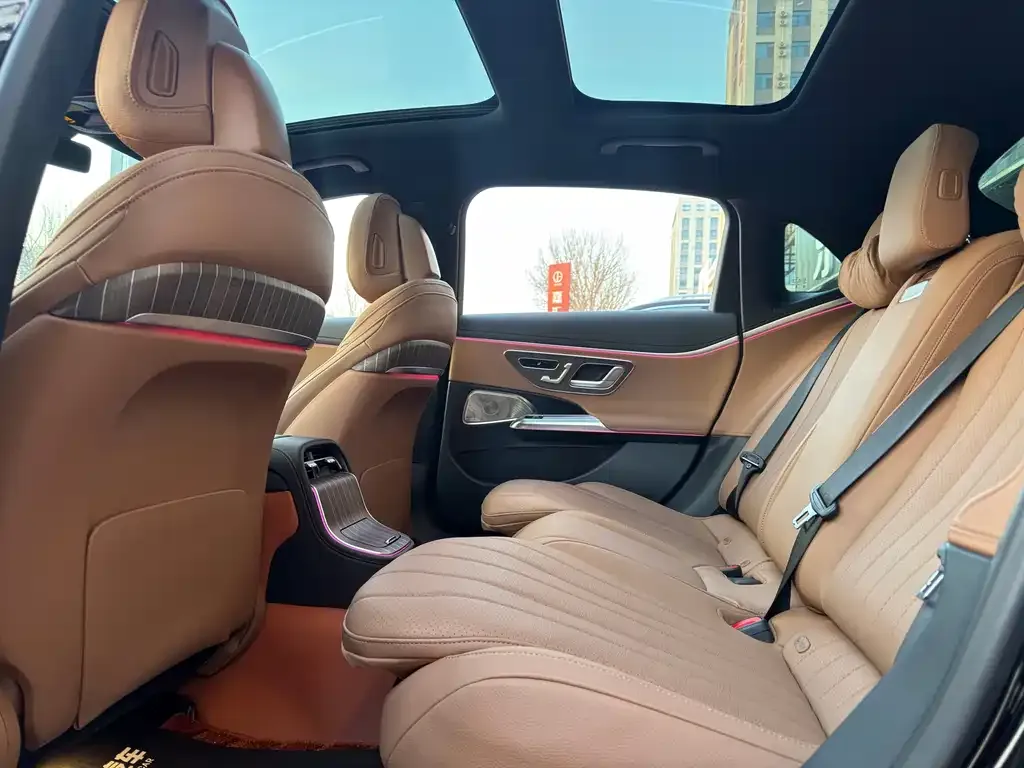 Mercedes-Benz E-Class 2024 из CN, фото 2