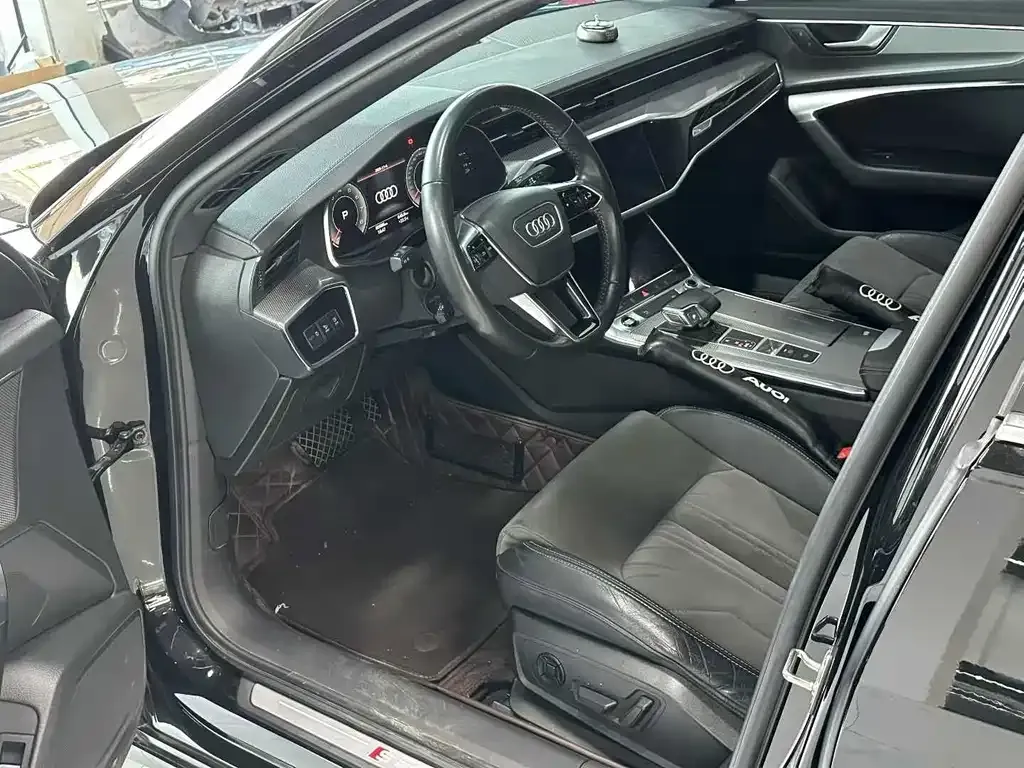 Audi A6L 2021 из CN, фото 9