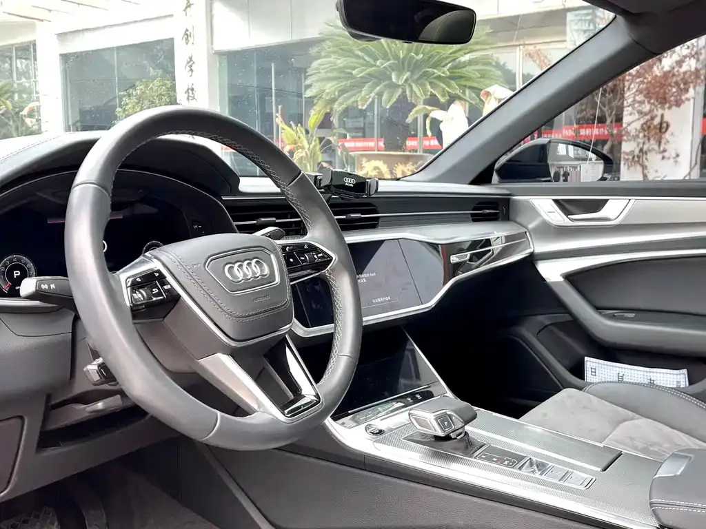 Audi A6L 2023 из CN, фото 7