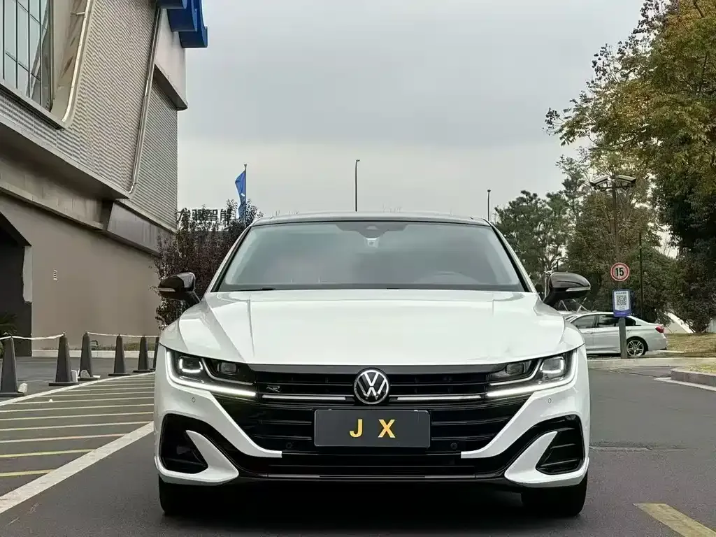 Volkswagen CC 2023 из CN, фото 9