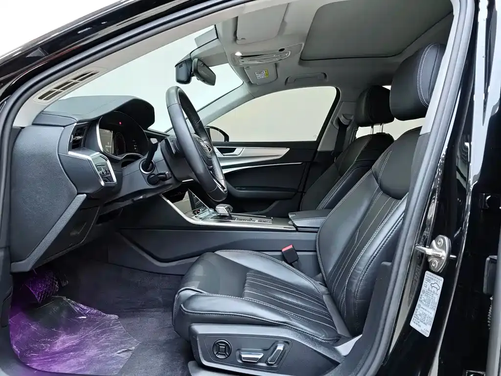 Audi A6L 2024 из CN, фото 8