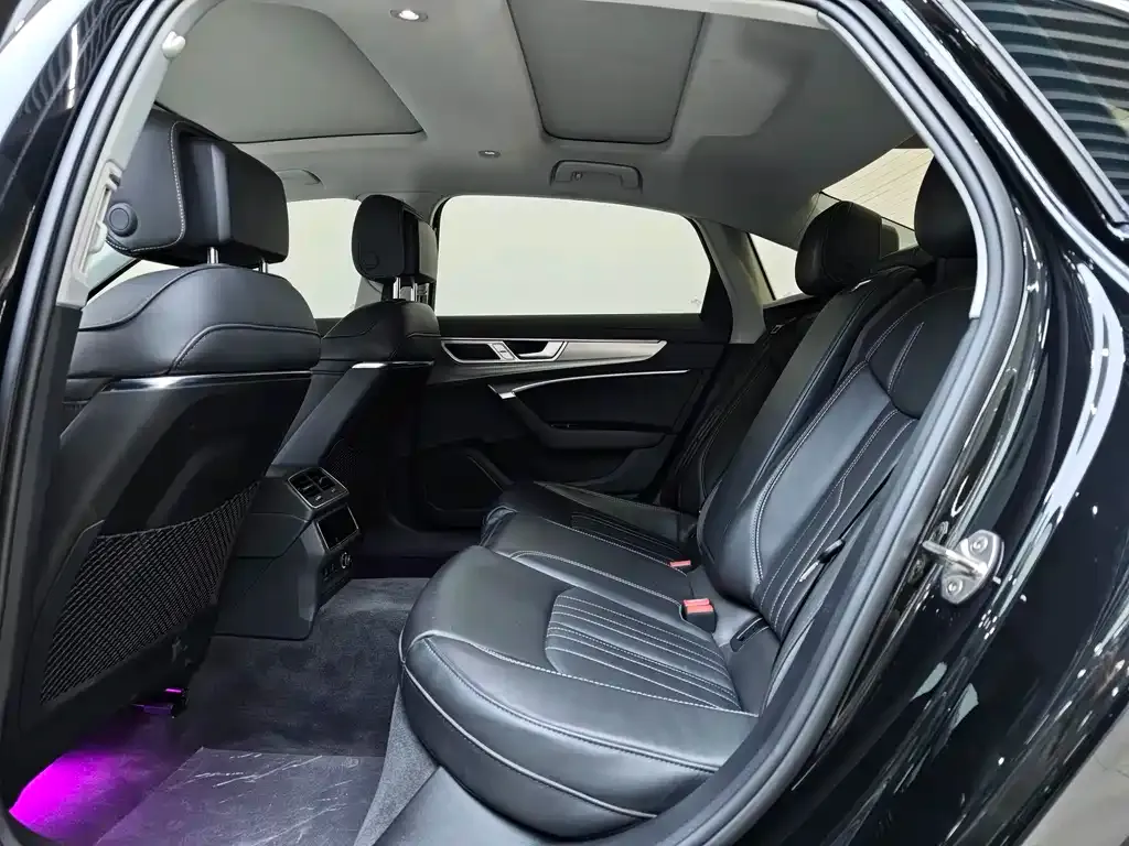 Audi A6L 2024 из CN, фото 10