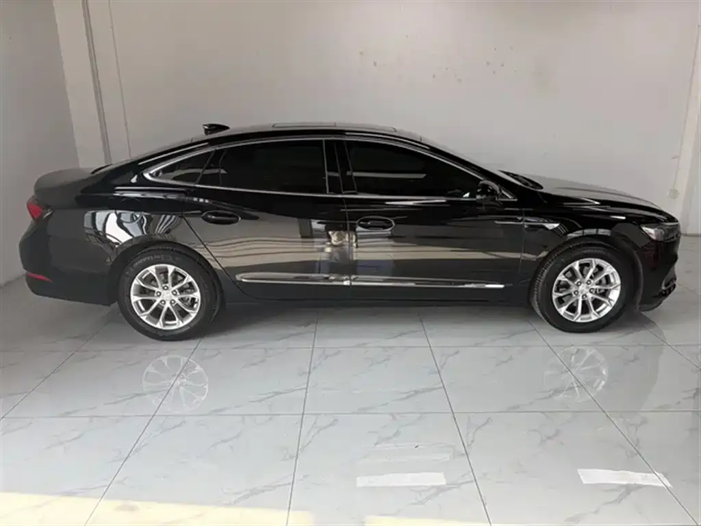 Buick LaCrosse 2023 из CN, фото 2
