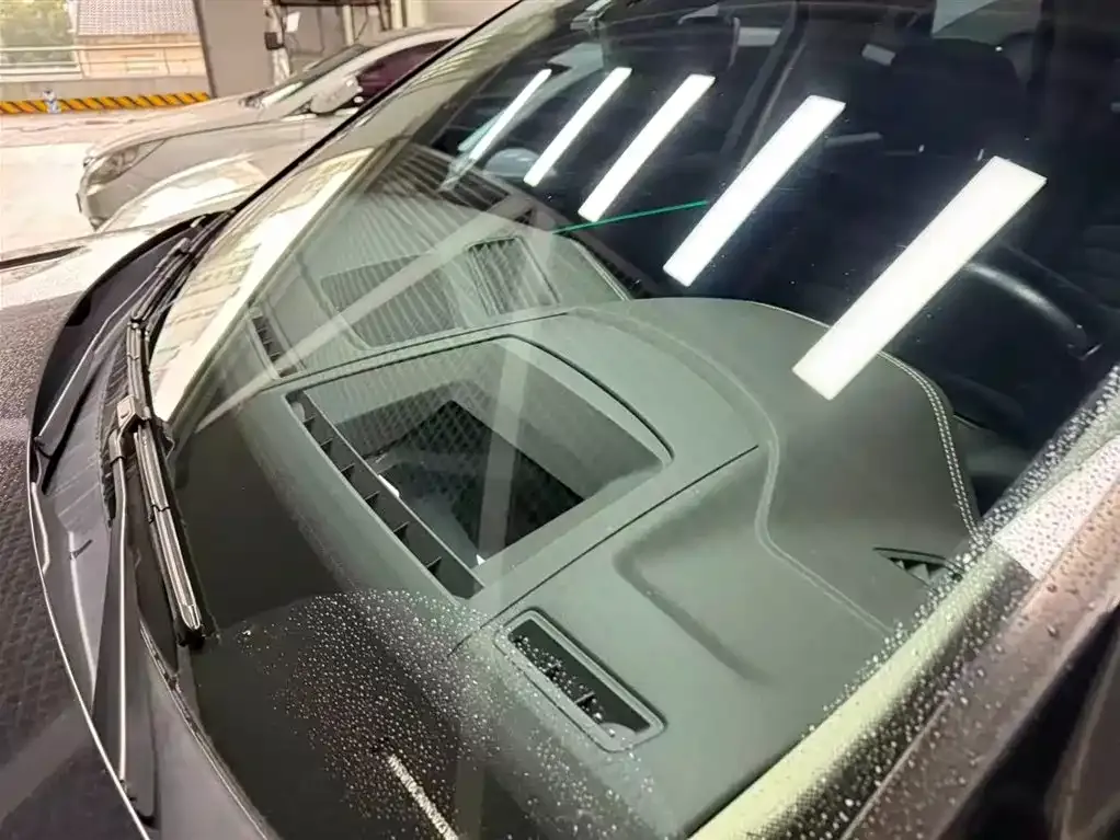 Volkswagen Touareg 2023 из CN, фото 2