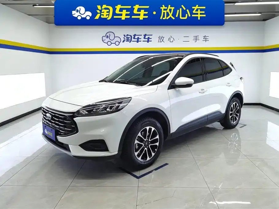 Ford Escape 2023 из CN, фото 1