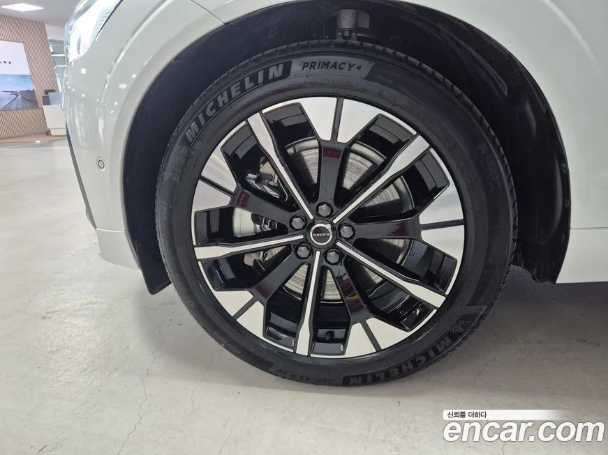 Volvo XC60 2026 из KR, фото 9