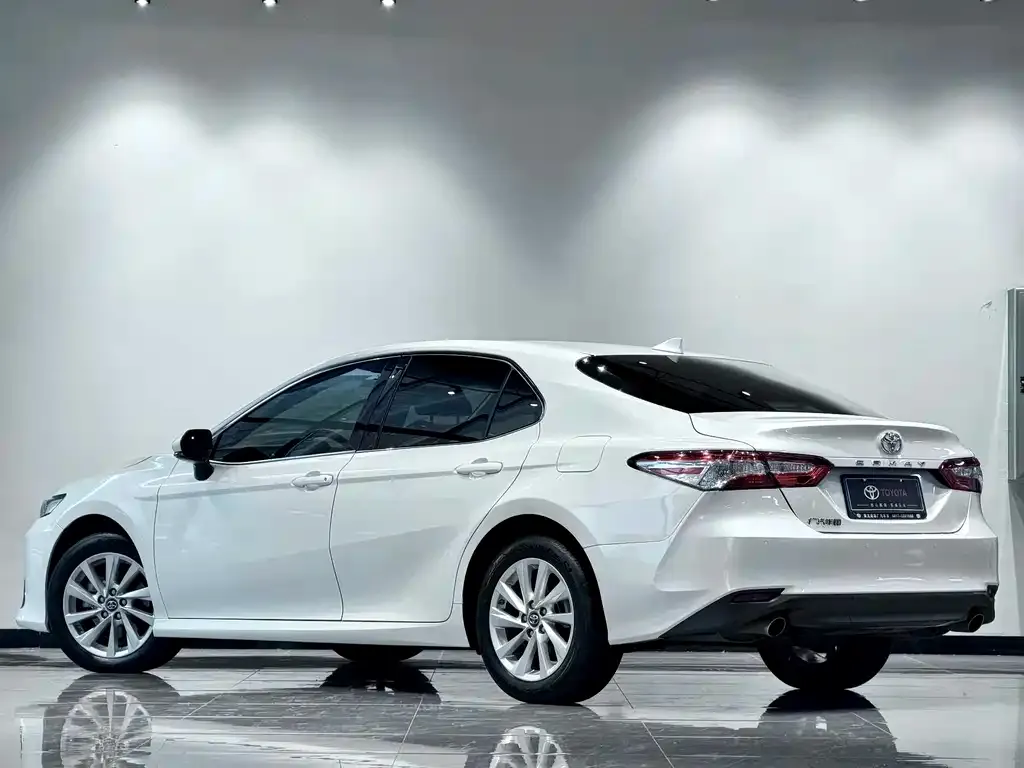 Toyota Camry 2022 из CN, фото 9