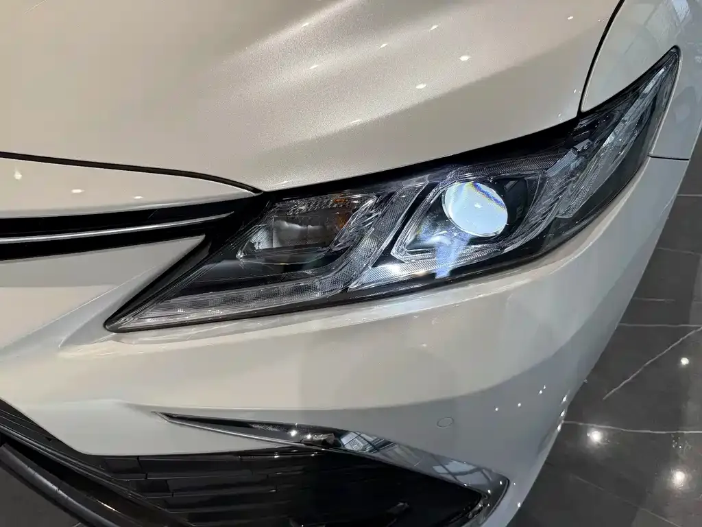 Toyota Camry 2022 из CN, фото 5