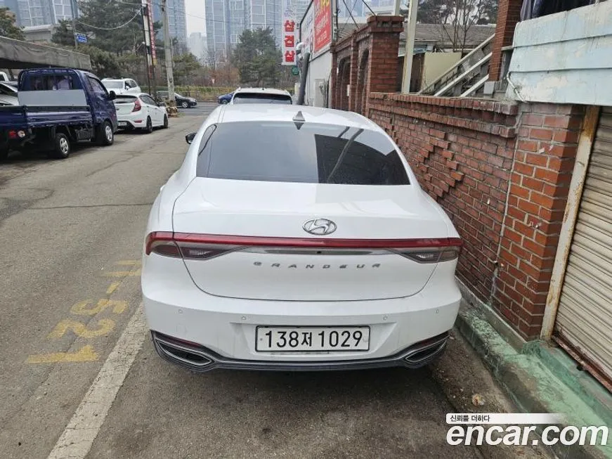 Hyundai Grandeur — фото 10