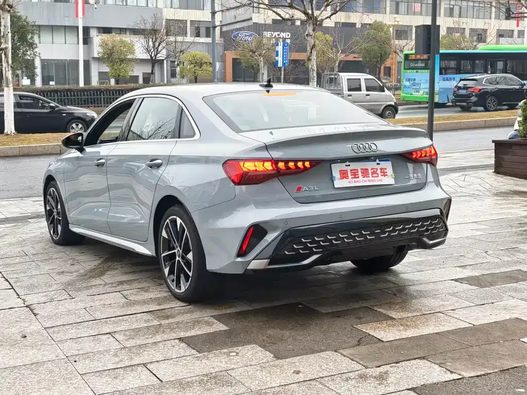 Audi A3 2024 из CN, фото 8