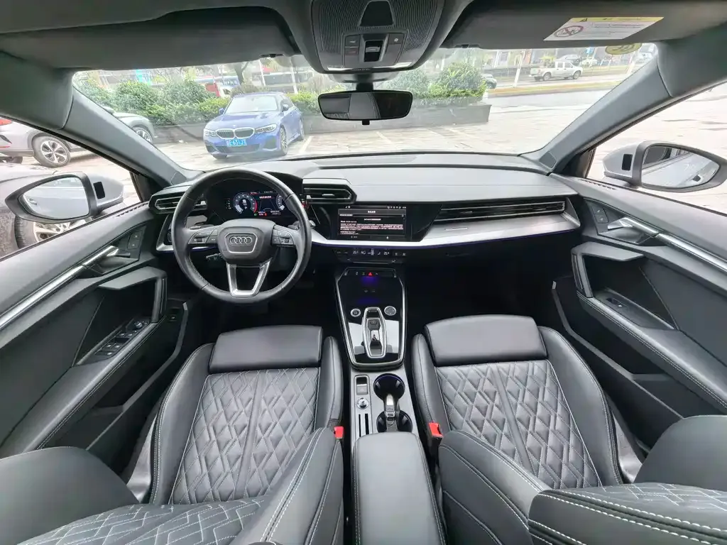 Audi A3 2024 из CN, фото 2