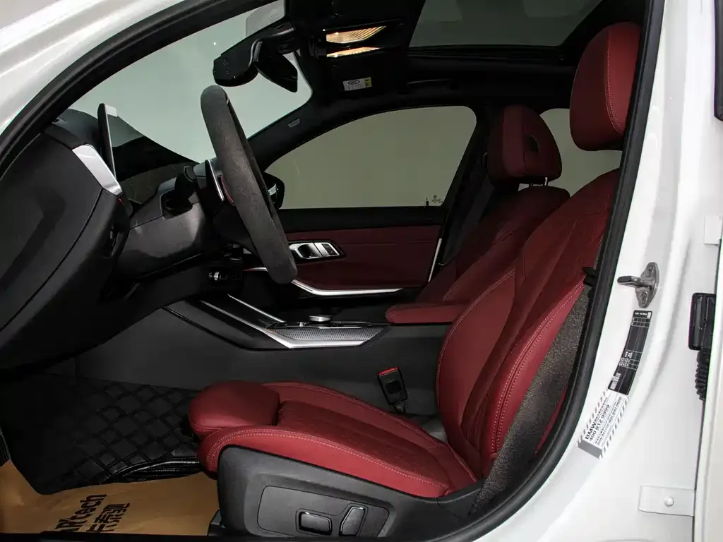 BMW 3 Series 2024 из CN, фото 9