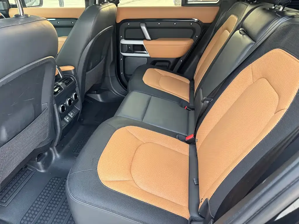 Land Rover Defender 2023 из CN, фото 9
