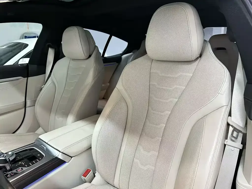 BMW 8 Series 2024 из CN, фото 6