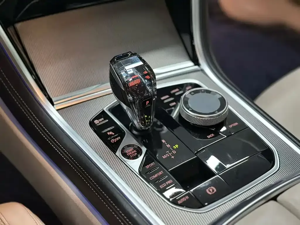 BMW 8 Series 2024 из CN, фото 9