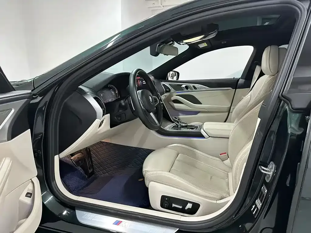 BMW 8 Series 2024 из CN, фото 4