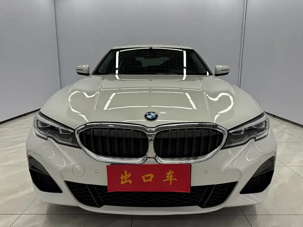 BMW 3 Series 2022 из CN, фото 2