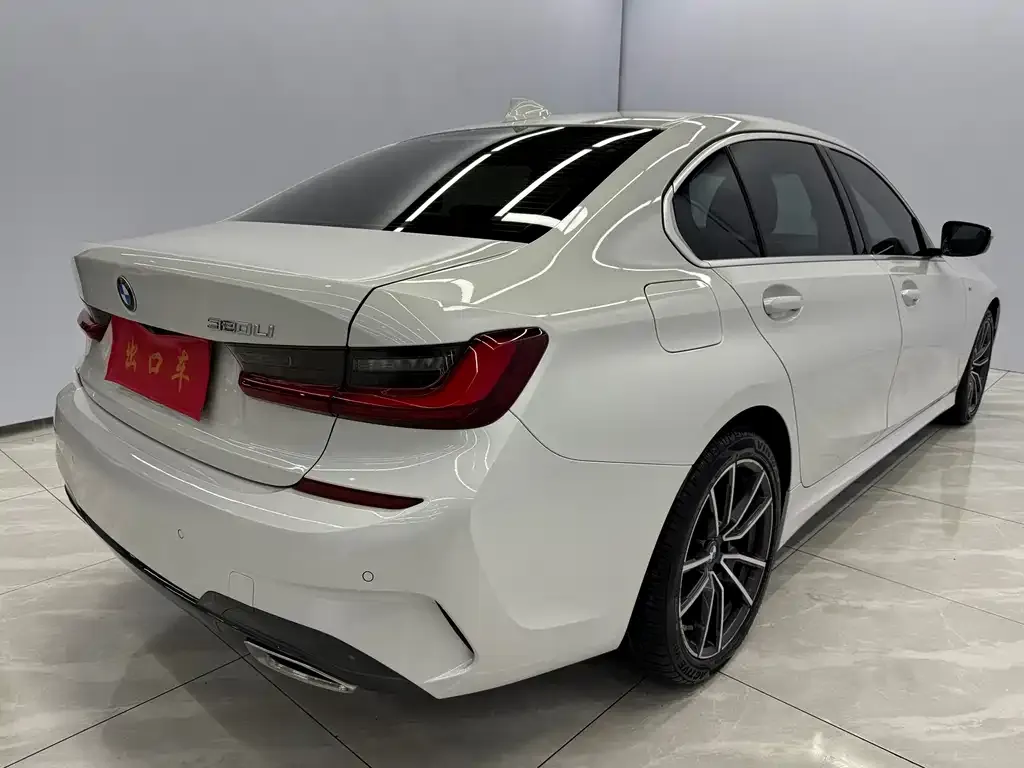 BMW 3 Series 2022 из CN, фото 4