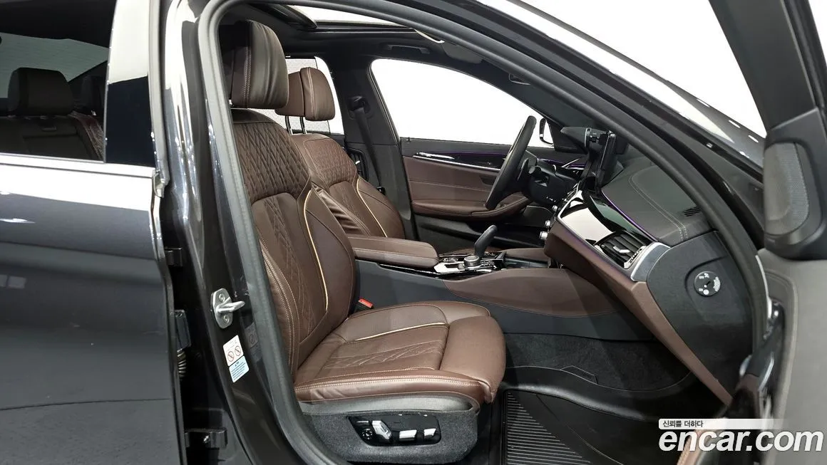 BMW 5-Series 2022 из KR, фото 10