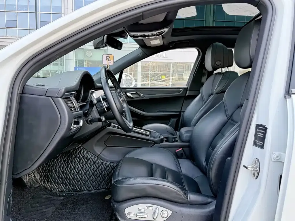 Porsche Macan 2022 из CN, фото 2