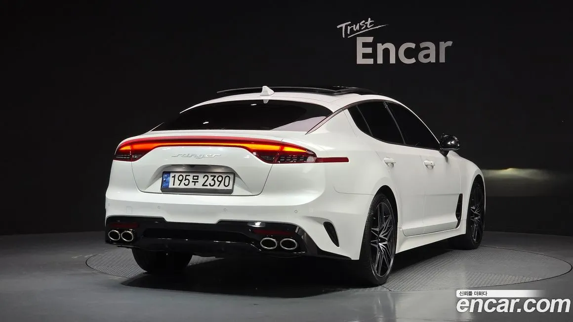 Kia Stinger 2023 из KR, фото 3