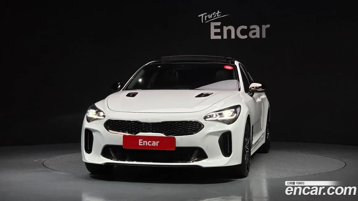 Kia Stinger 2023 из KR, фото 2